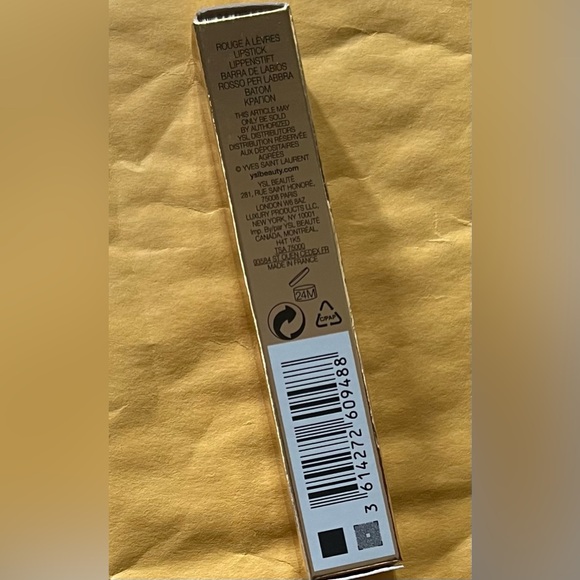 Yves Saint Laurent Rouge Pur
Couture Sheer Matte
Lipstick -Orange Provoc… - Picture 5 of 11